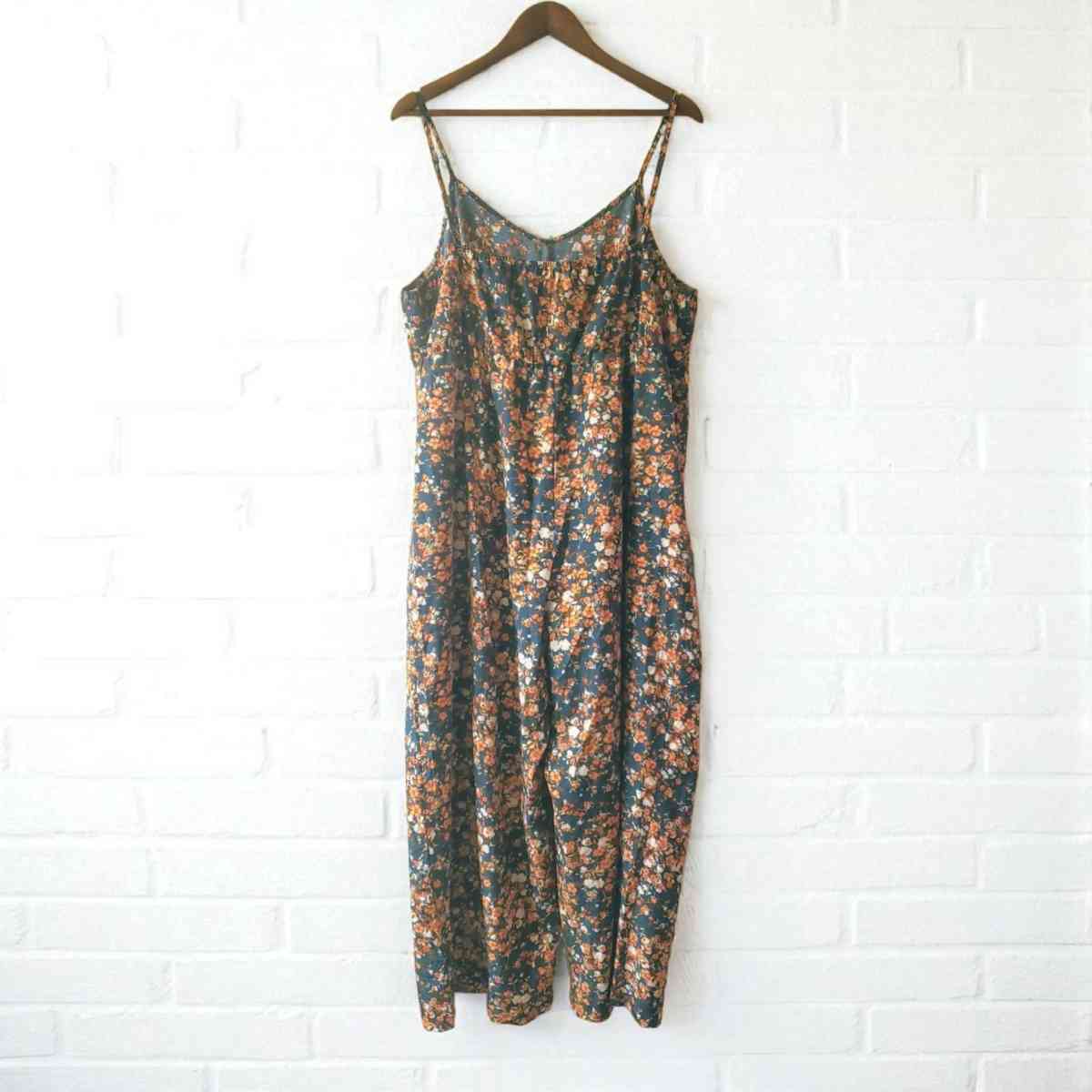 Floral Sleevless Jumpsuit with Adjustable Straps
