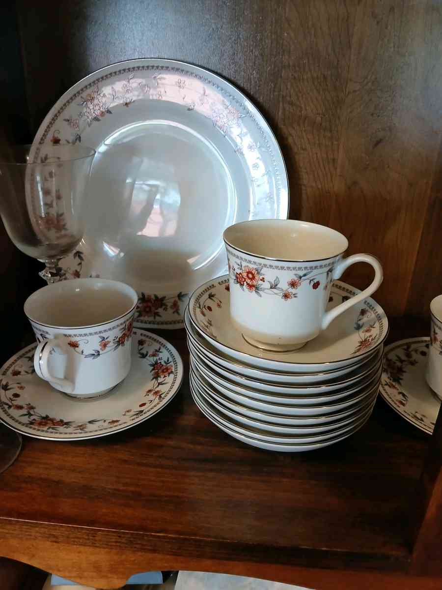 42 piece Anniversary China set 1970 1980 ara
