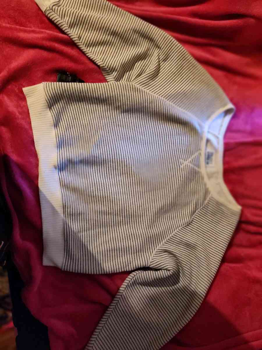 American Eagle Outfitters Sweatshirt Medium