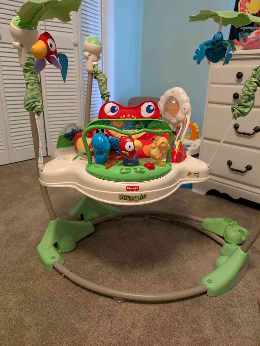 Fisher Price Rainforest Jumperoo Baby Bouncer