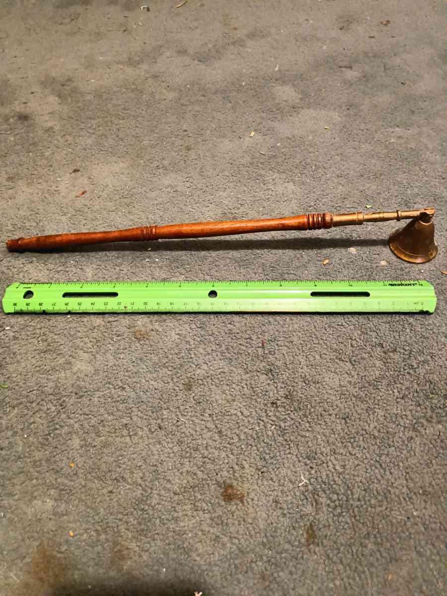 candle snuffer