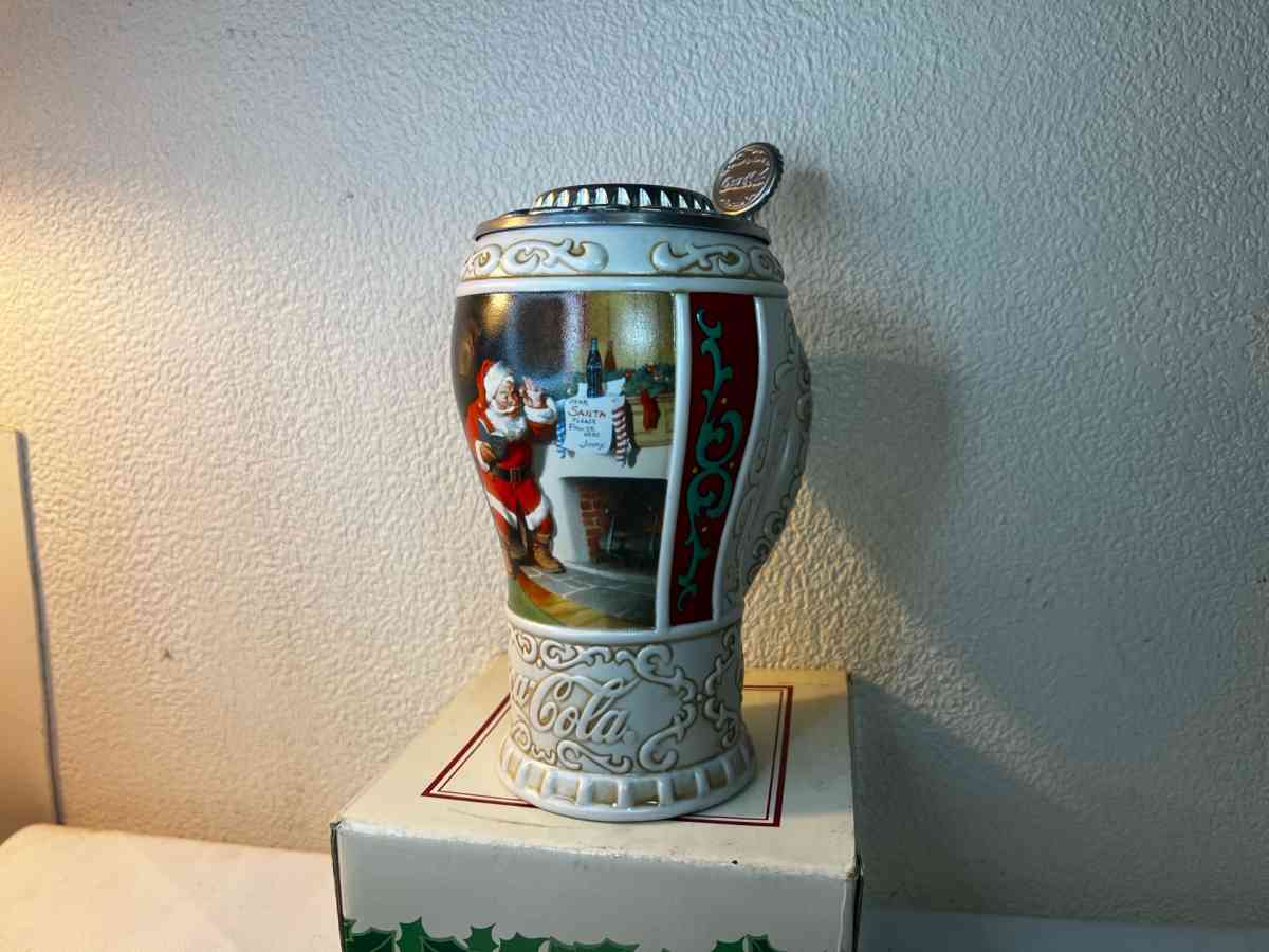 collectible Santa Coca Cola mug