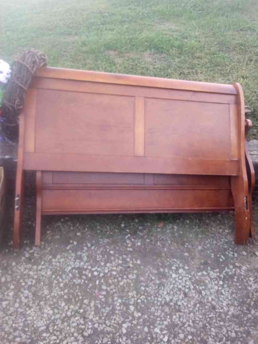 slay bed home interior pic call me at 7409357896 ask for bri