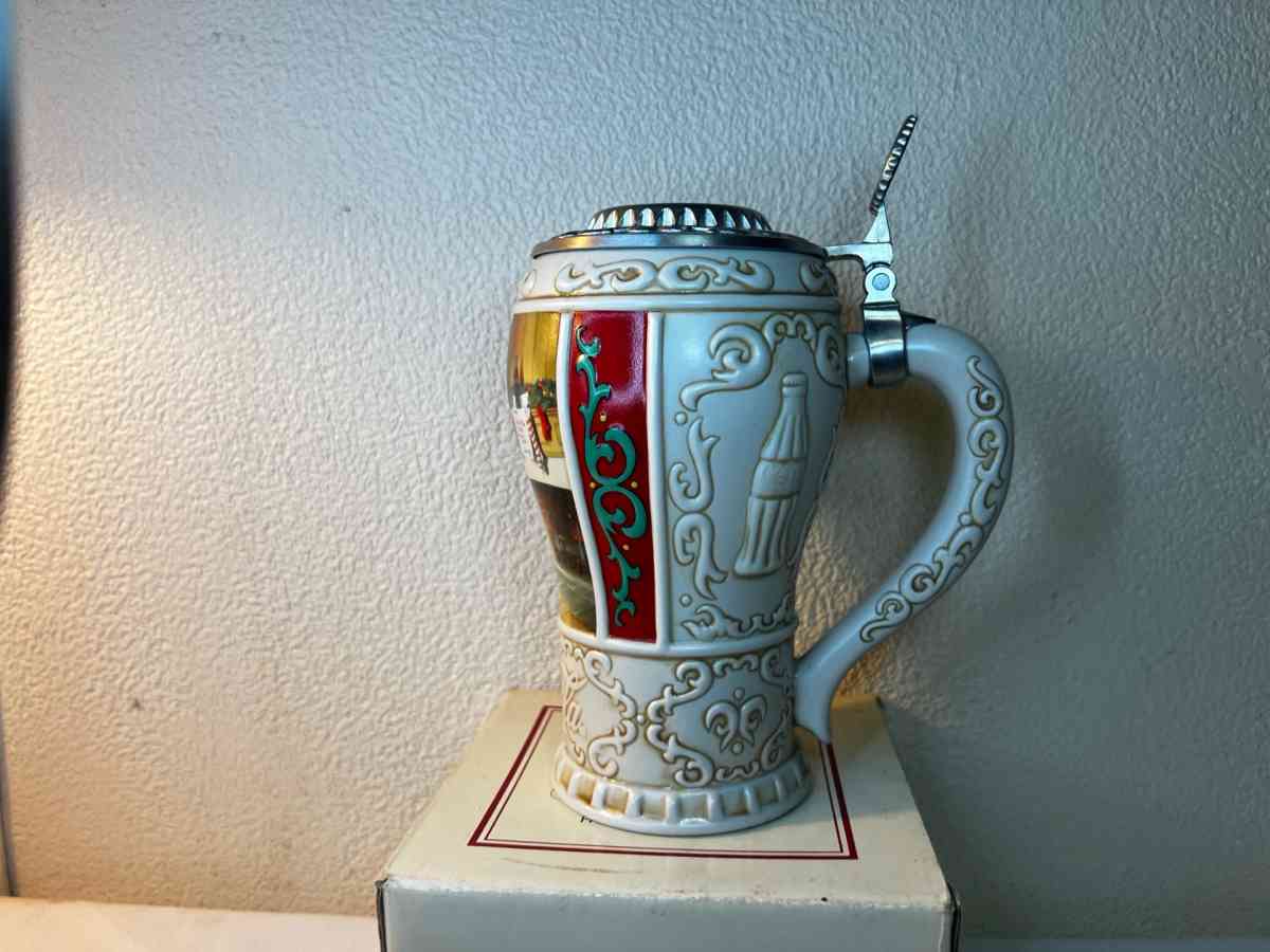 collectible Santa Coca Cola mug