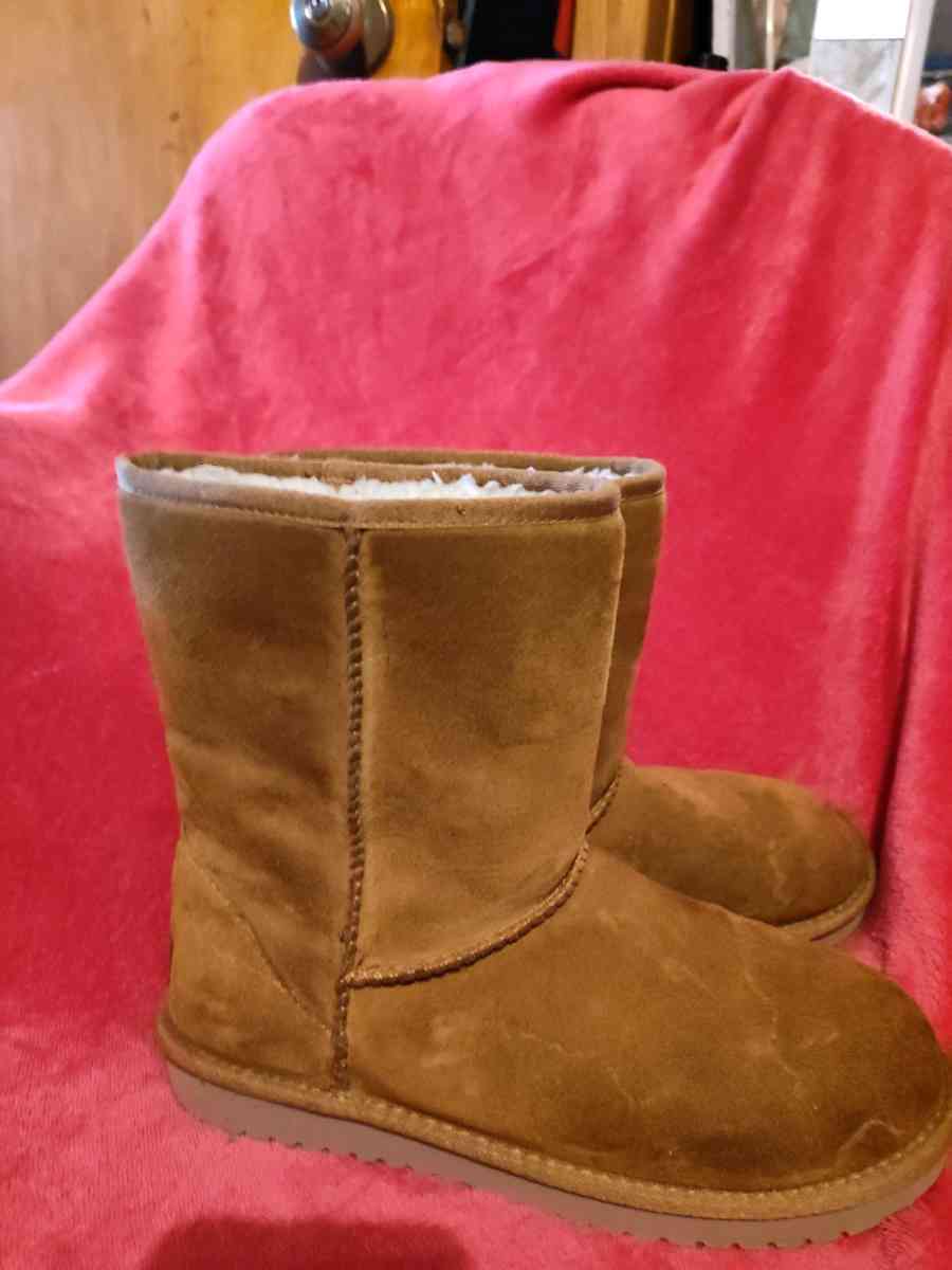 Koolabura by UGG size 8 tan womens boots