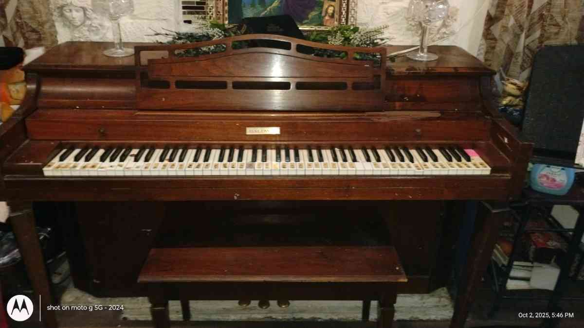 Baldwin Piano