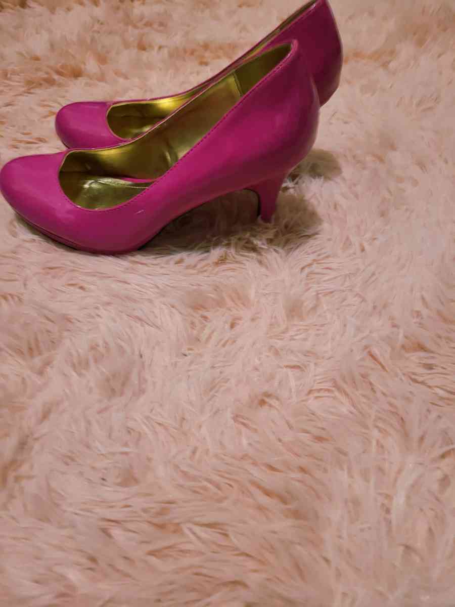 Steve Madden hot pink heels