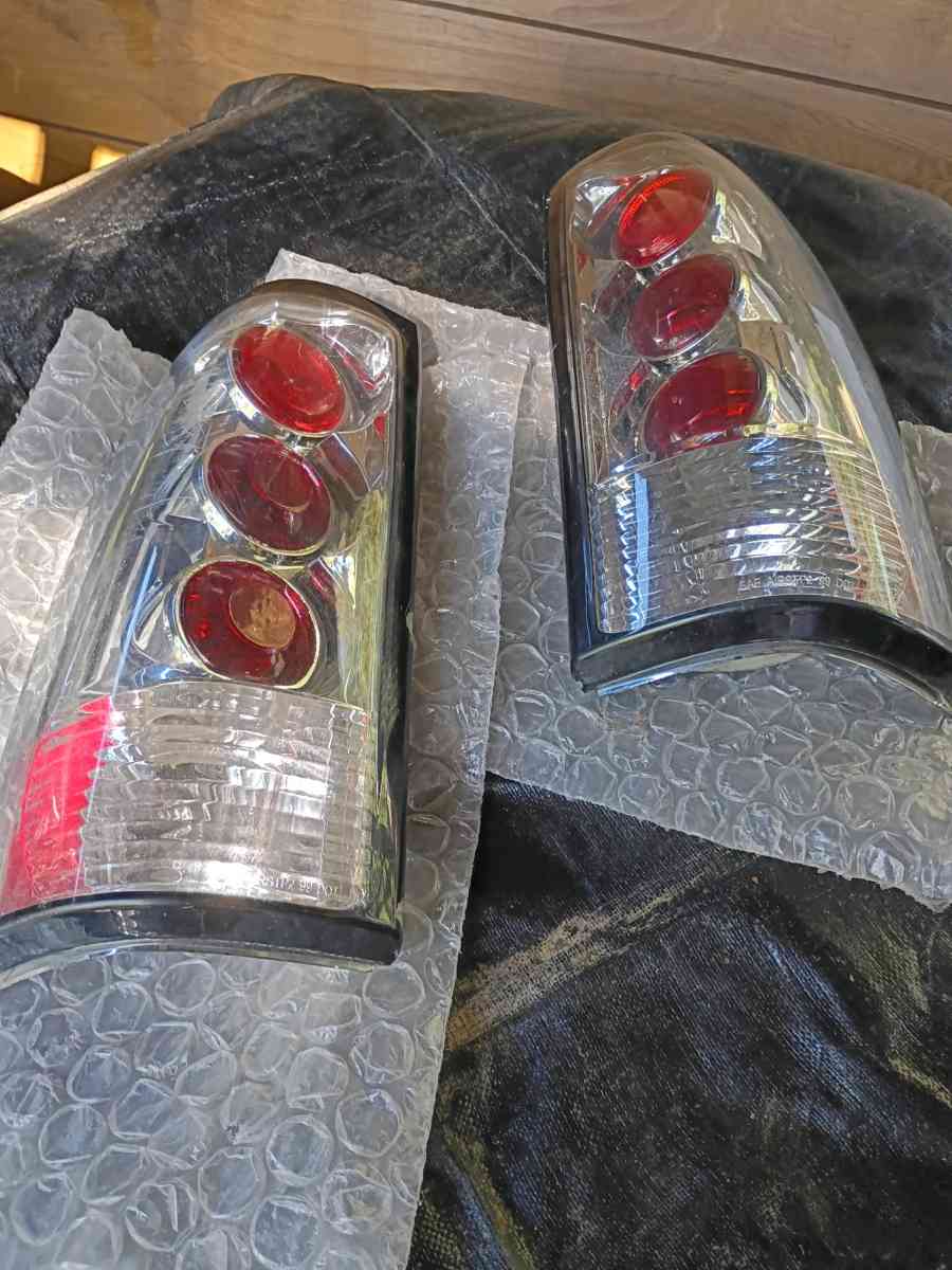 2002 Chevy Silverado Z71 4x4 OEM direct fit replacement rear