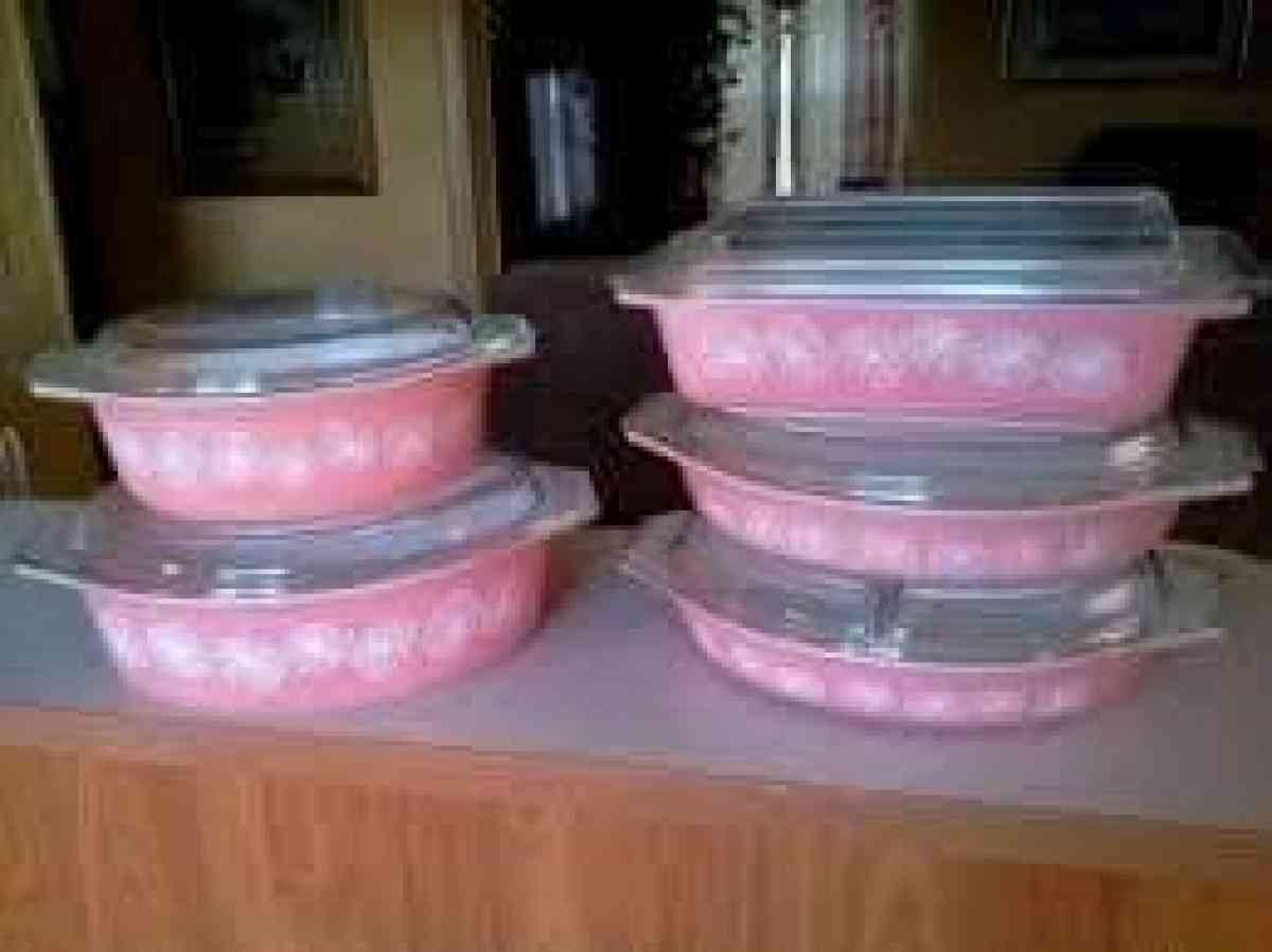 pink Pyrex vintage dishes