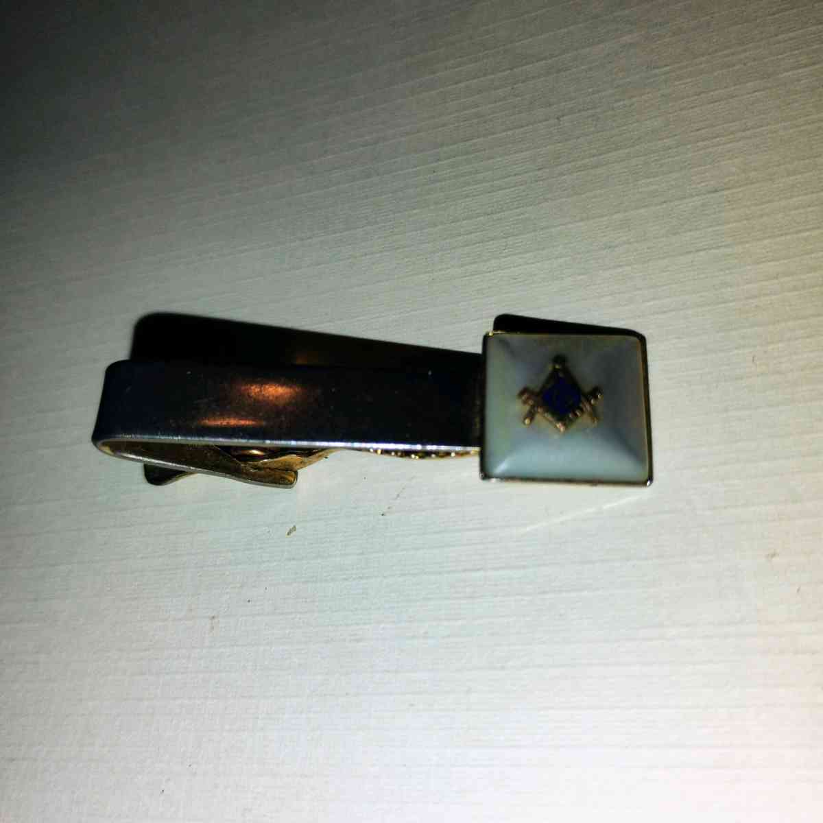 vintage mosaic Mason tie holder