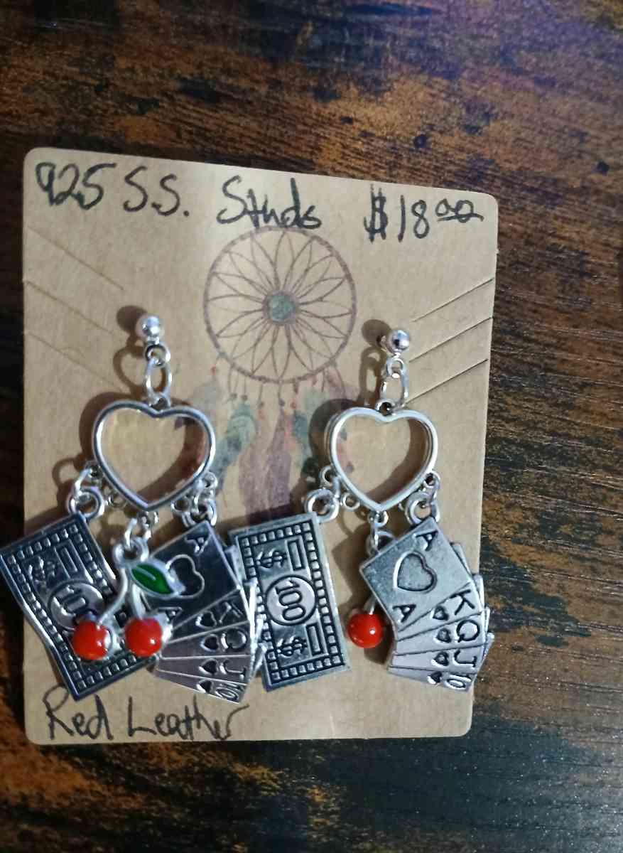 CasinoPoker Lucky Charms Stud Earrings and Necklace Set