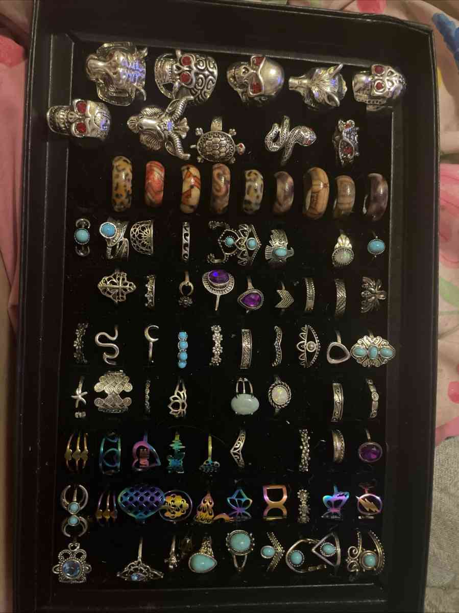 mens and womens rings