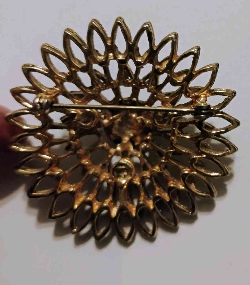 vintage midcentury MCM atomic age starburst Stone pin