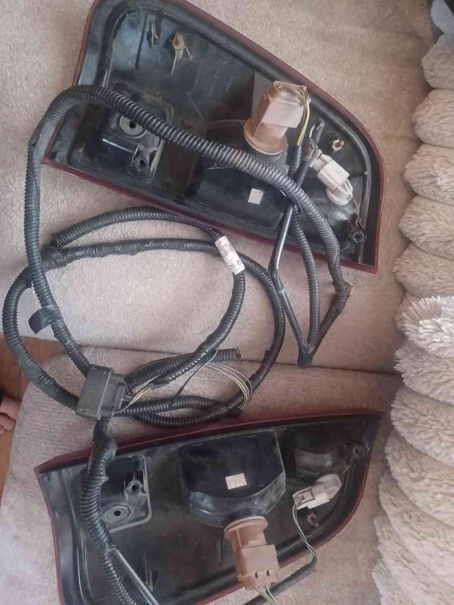 f250 2011 OEM tail lights