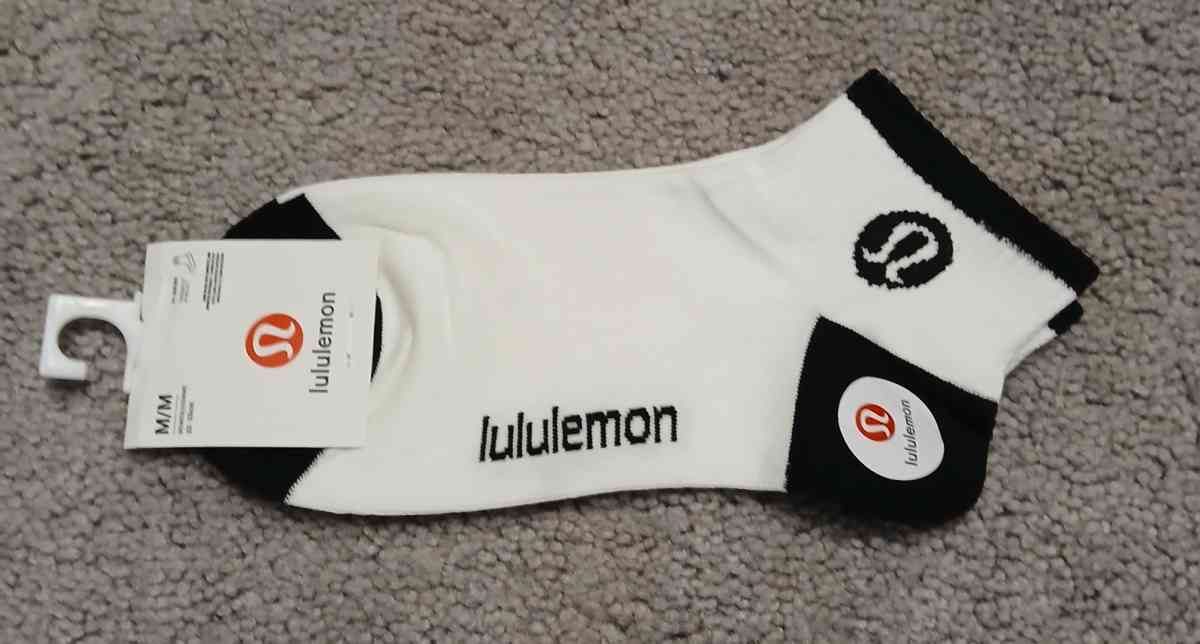 5 Lululemon Ankle Socks Medium