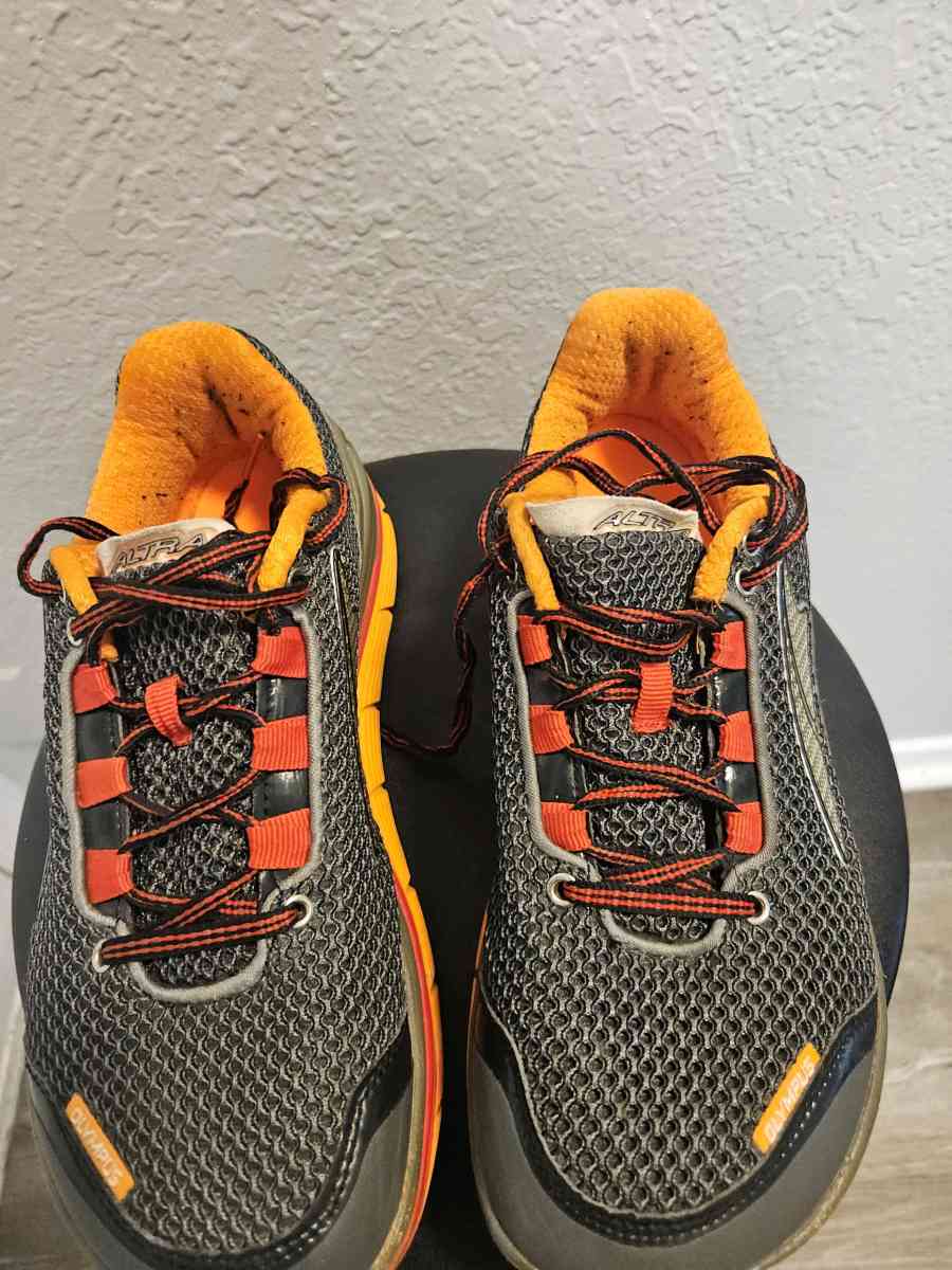 Altra Olympus Zero Drop Trail Running Sneakers