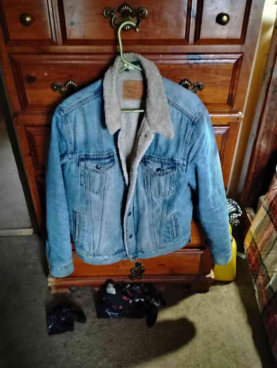 denim jacket medium size good condition no rips no tears but