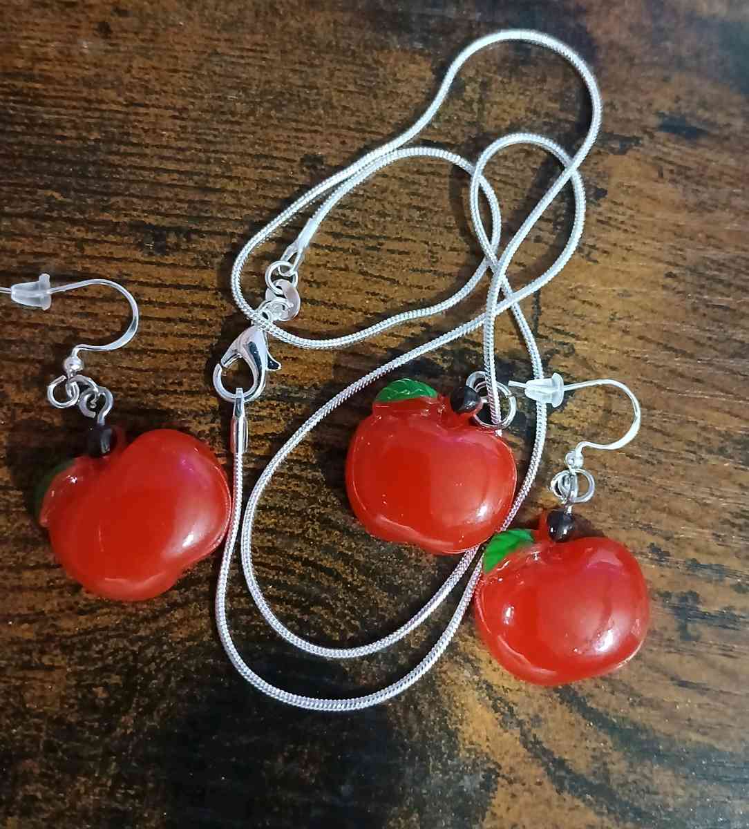 Apple From Teachers Pet Hookstyle Earrings and Necklace Set