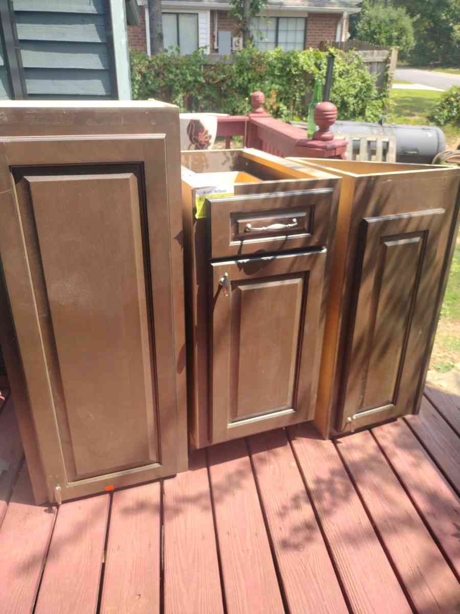 NEW Kitchen Cabinets  Espresso Finish  Multiple Sizes