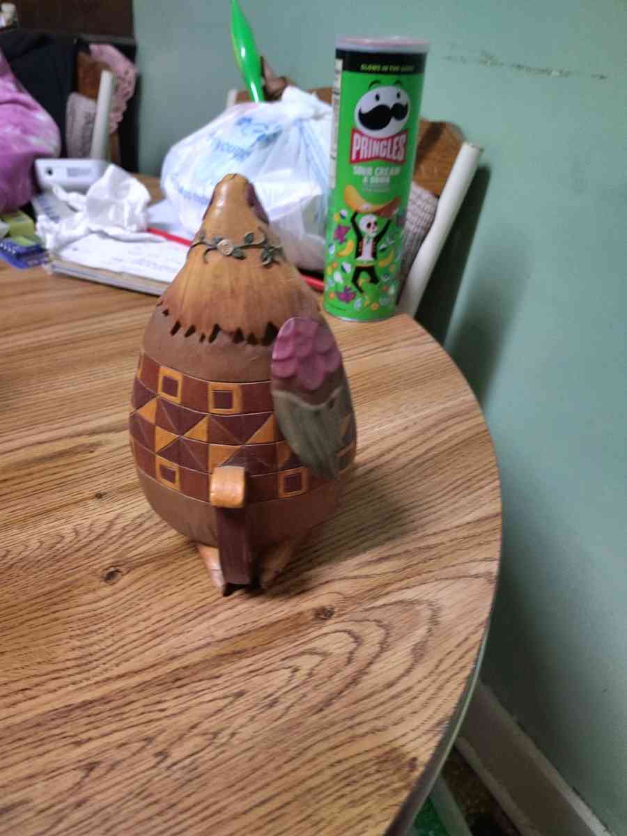 chickens and roosters