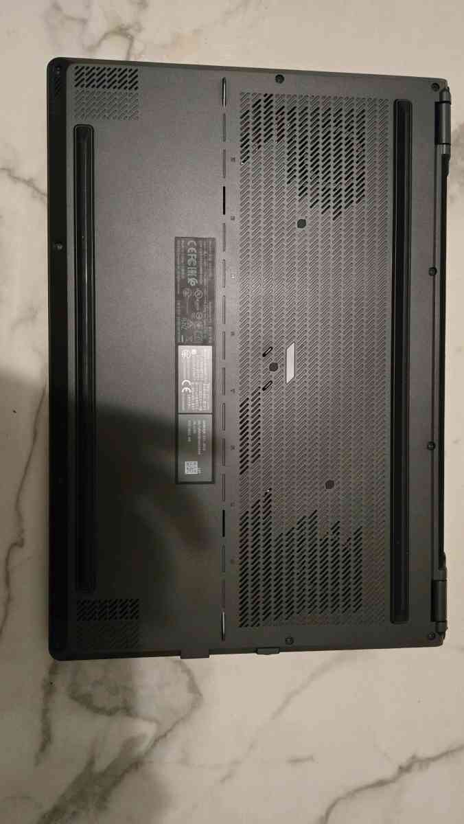 Laptop RTX 3070 Asus rog zephyrus g15 QHD 165 Hz Ryzen 9 590