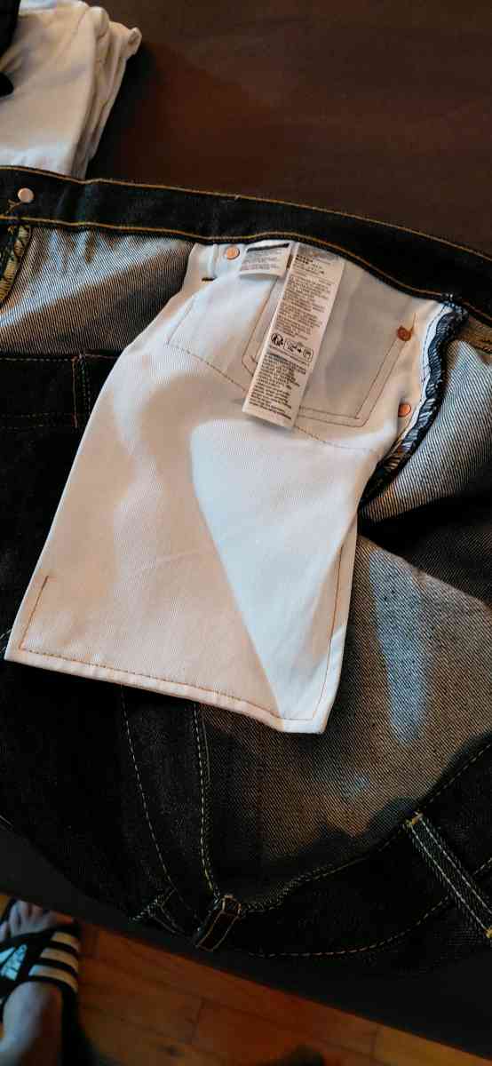 501 Levi jeans brand new size W44 L32 black in color Black