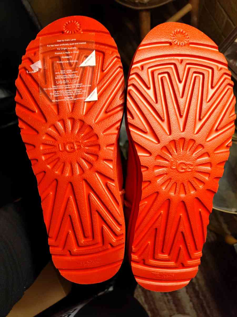 Classic Ultra Mini UGG boots Red size 7