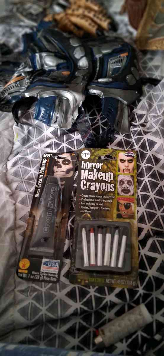 Full predator costume