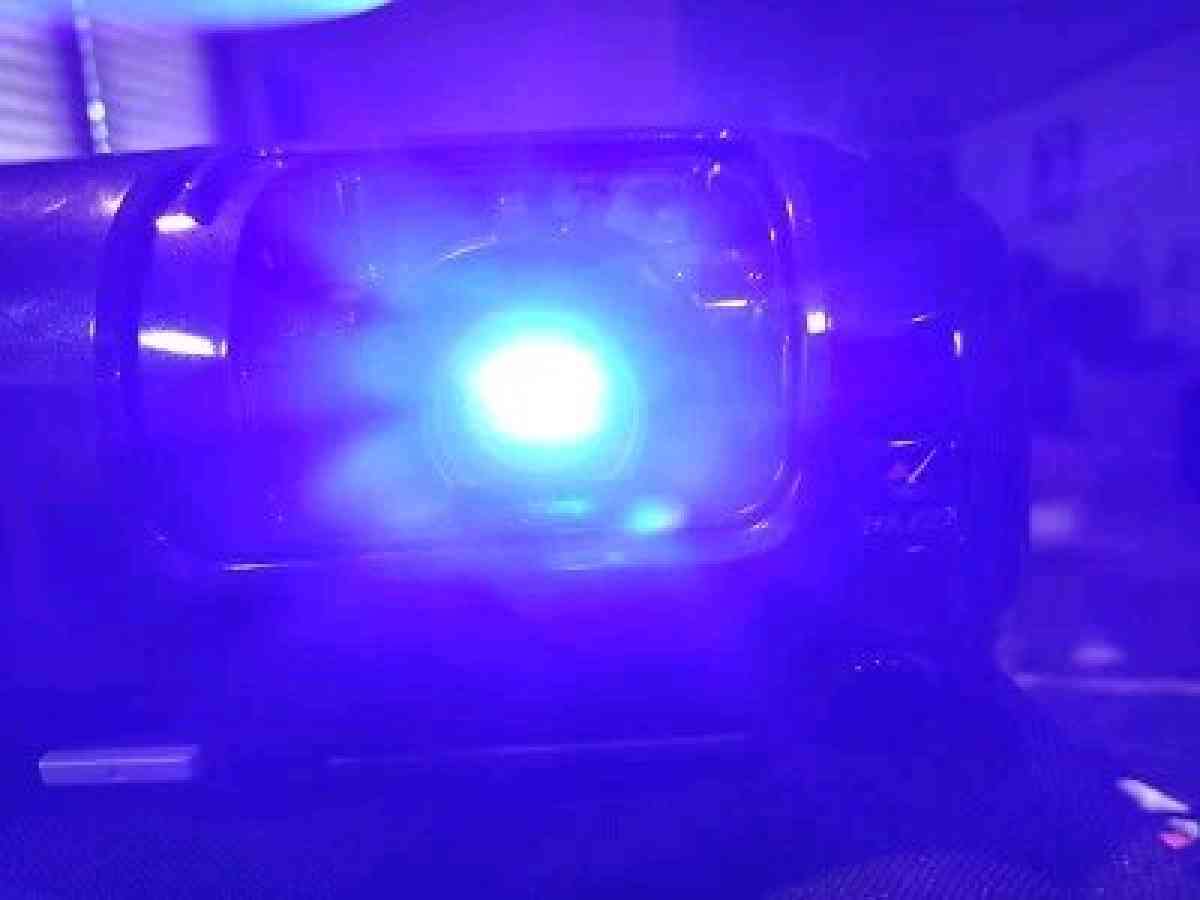 Black Epson E50 projector without Remote