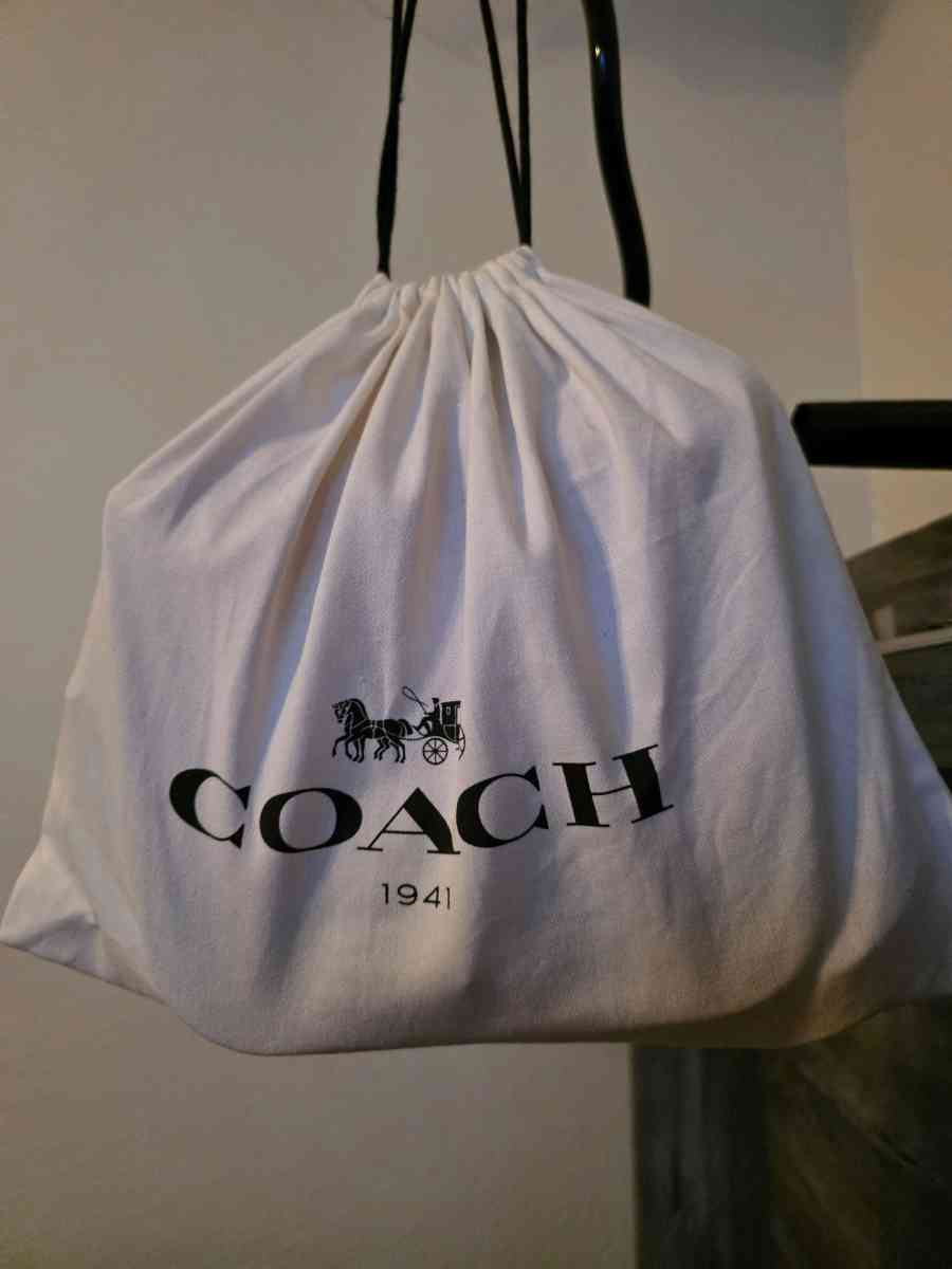 Coach Hutton Saddlebag in Colorblock Confetti Pink