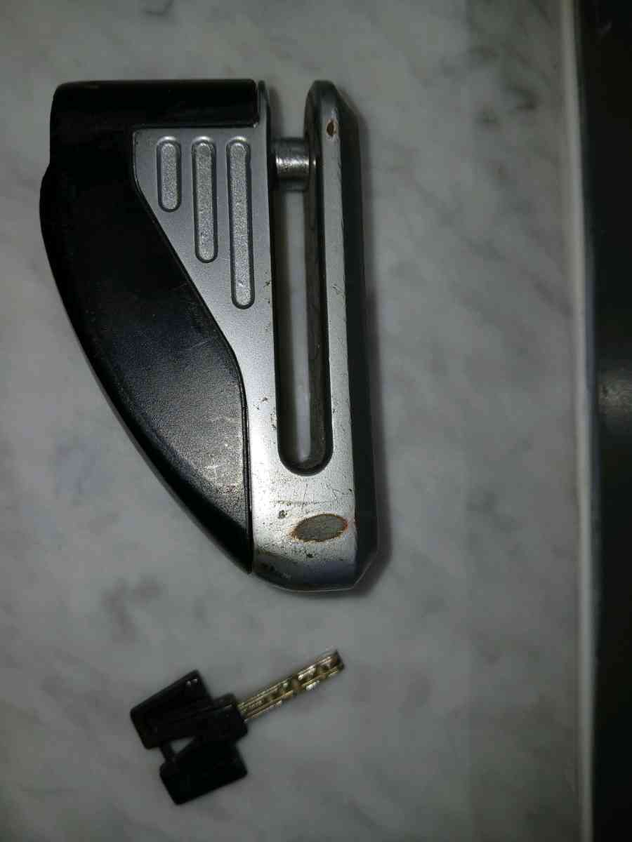 Antitheft padlock for disk brake with key lock for bicycle b