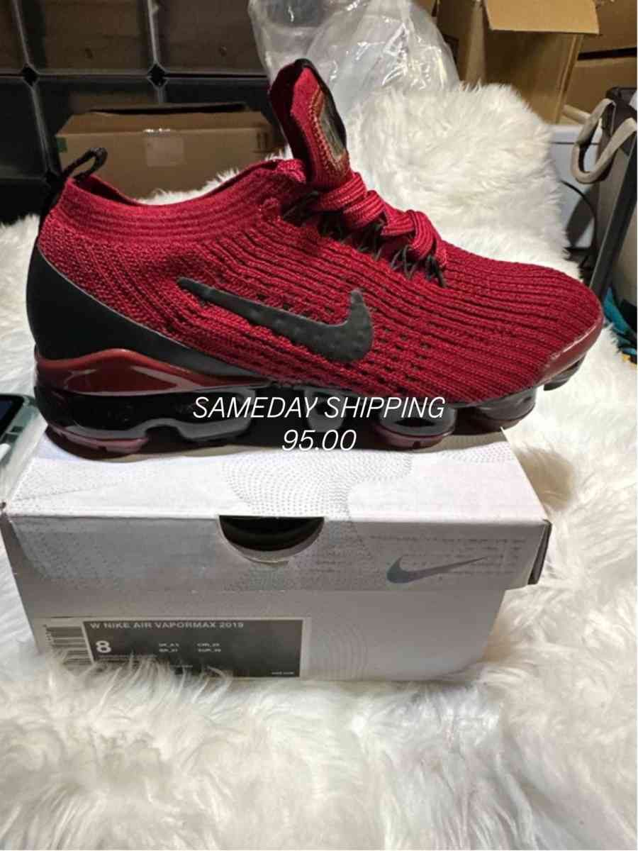 COMFORTABLE VAPORMAX