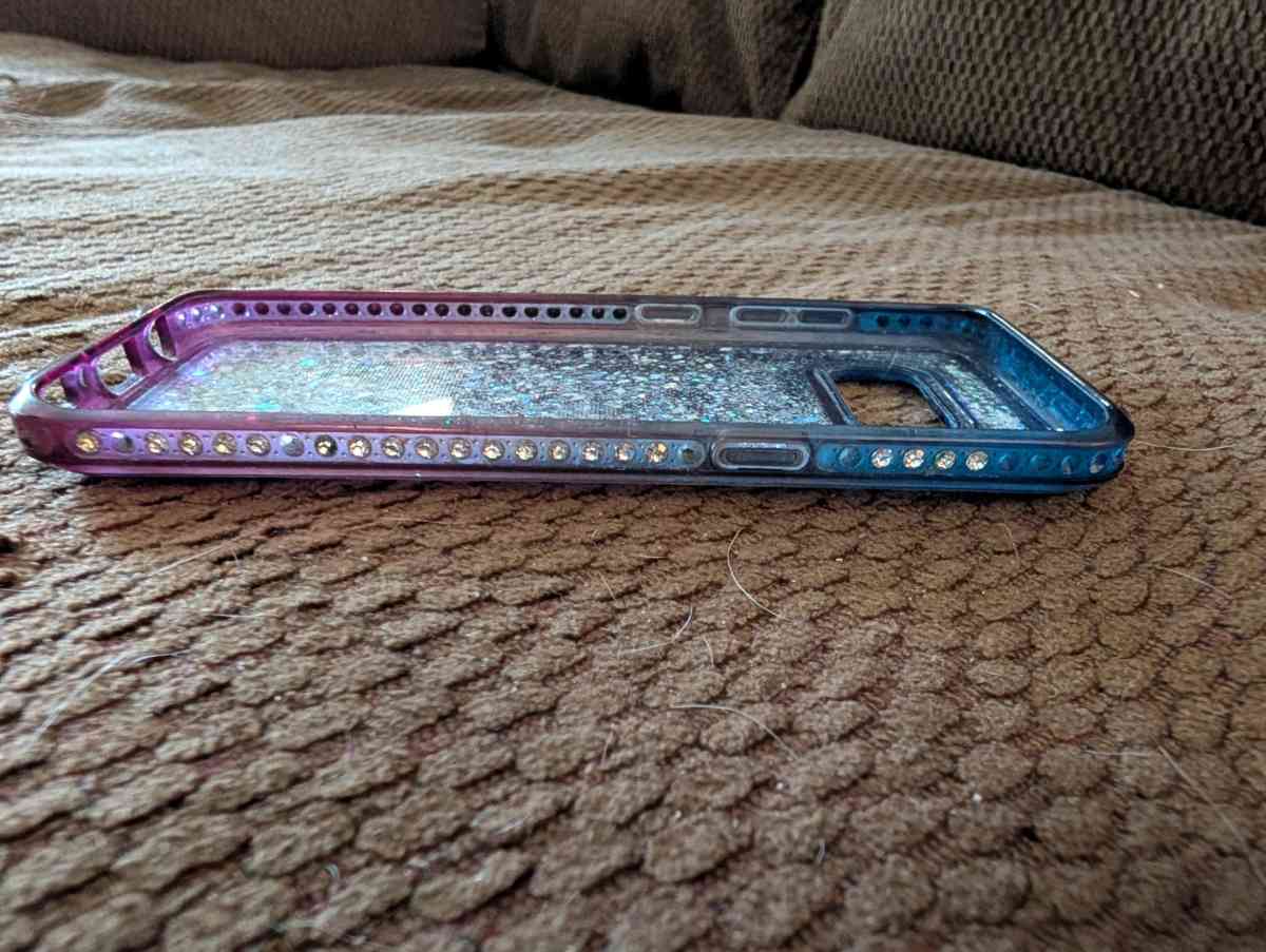 2 Samsung S8 phone cases