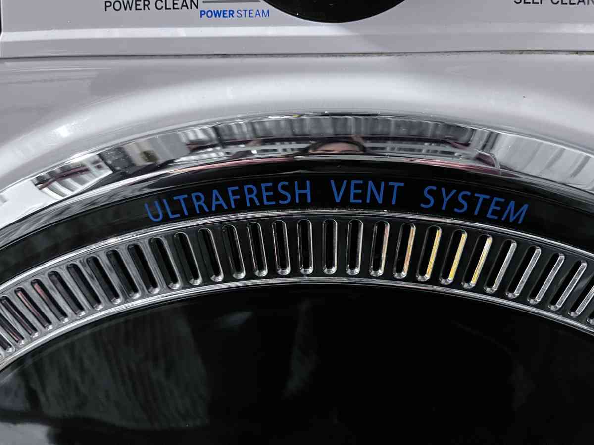 GE Washer and dryer  set   Front loader  Barely used