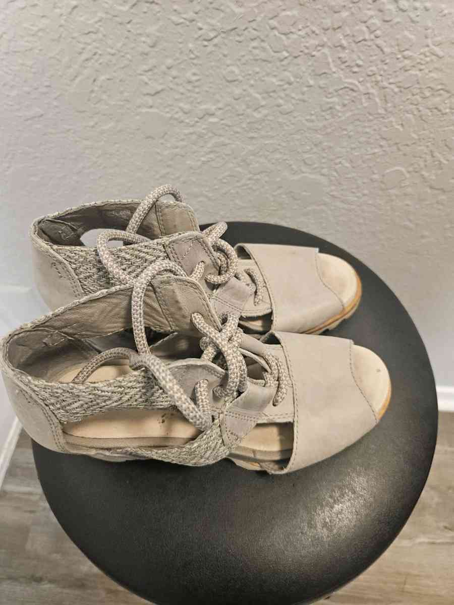 Sorel Joanie Lace Ankle Wedge Sandles