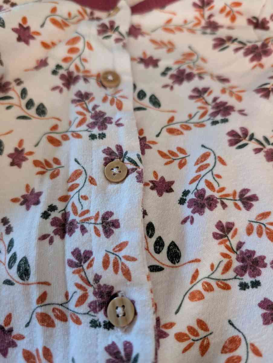 Baby flowery pink sleepsuit with feet and headband