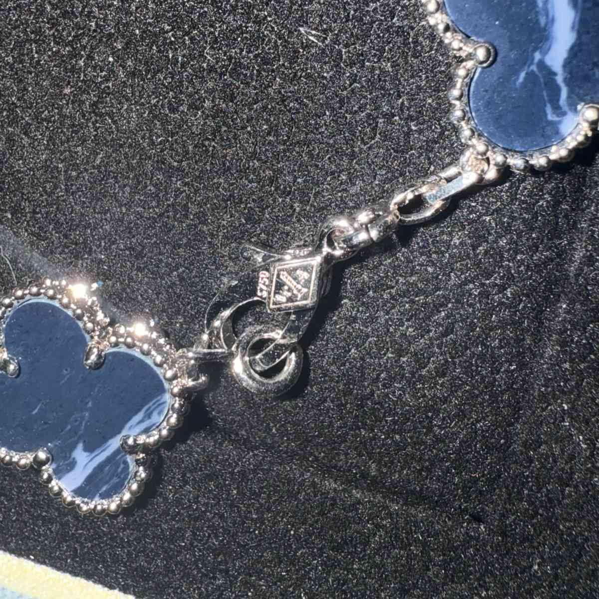 clover bracelet blue