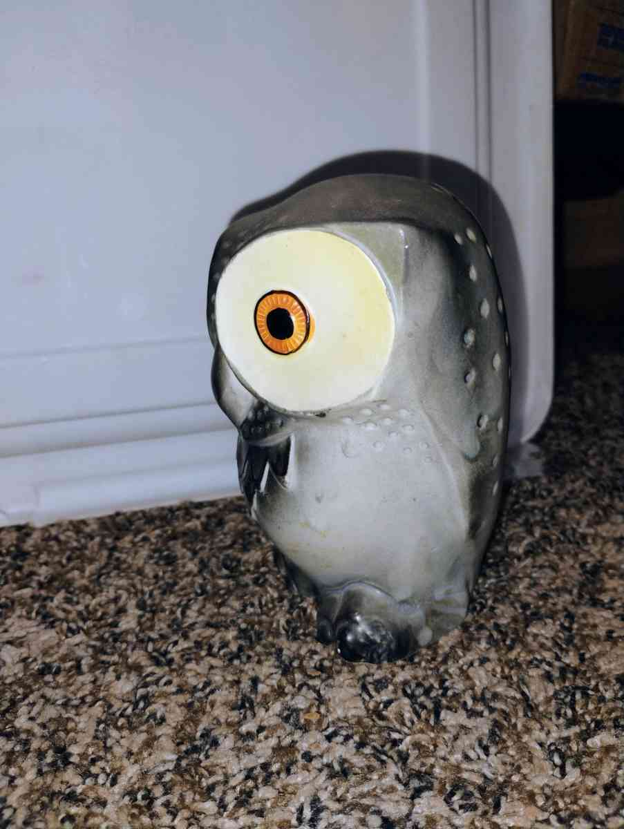 vintage Lefton brand ceramic Barn owl coin bank 1960s1970s