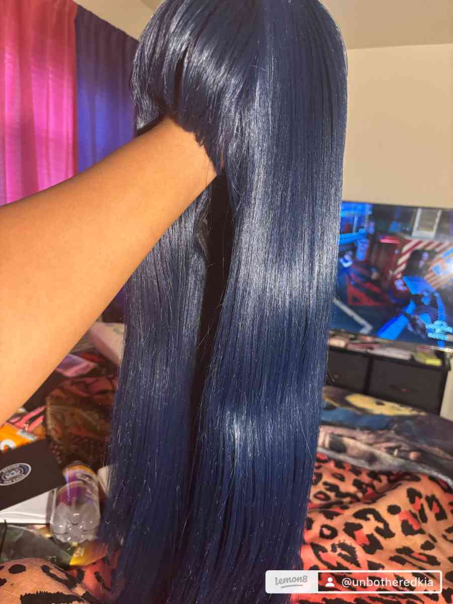 Blue bang wrap wig