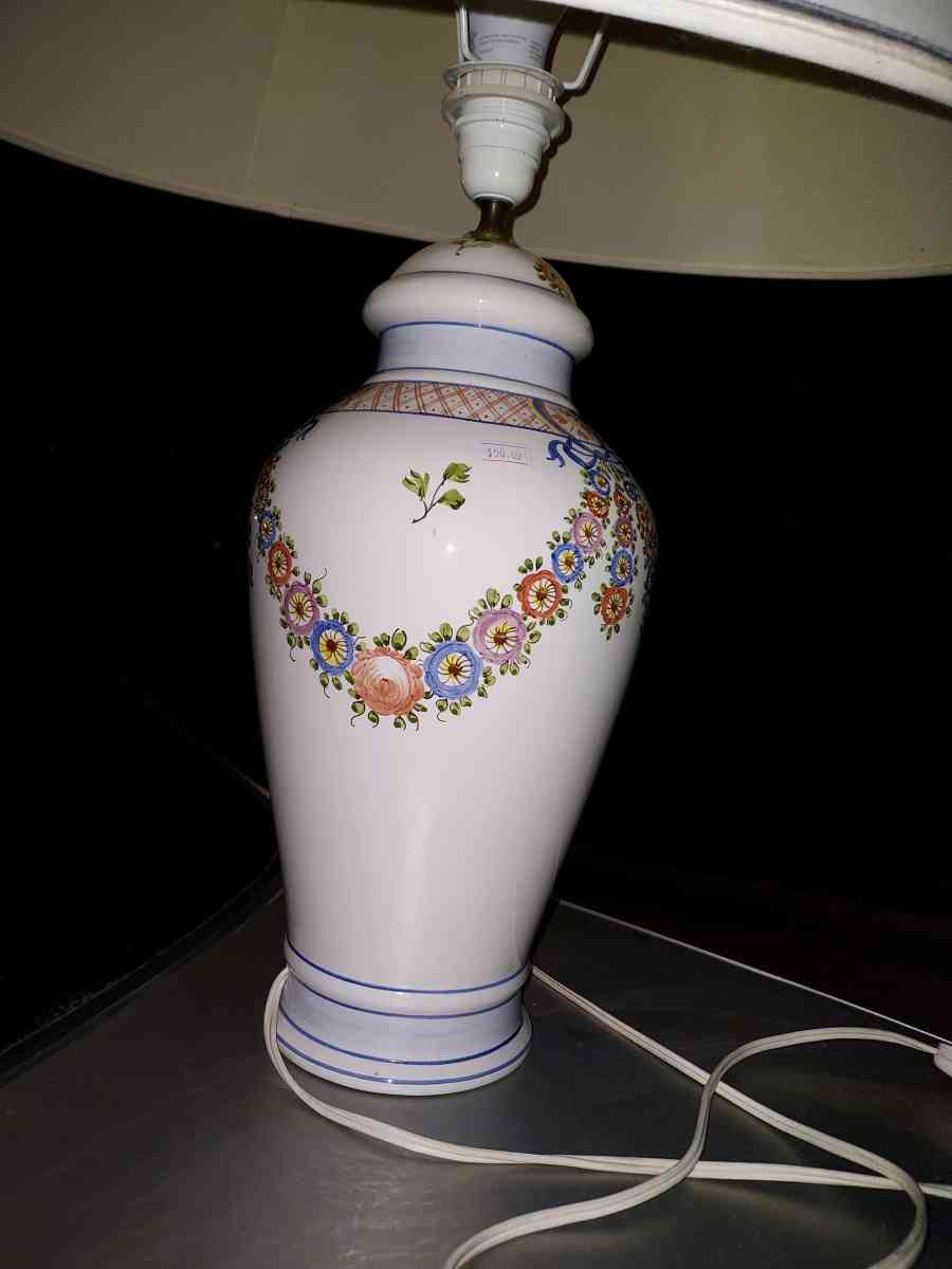 Italian hand painted table lamp