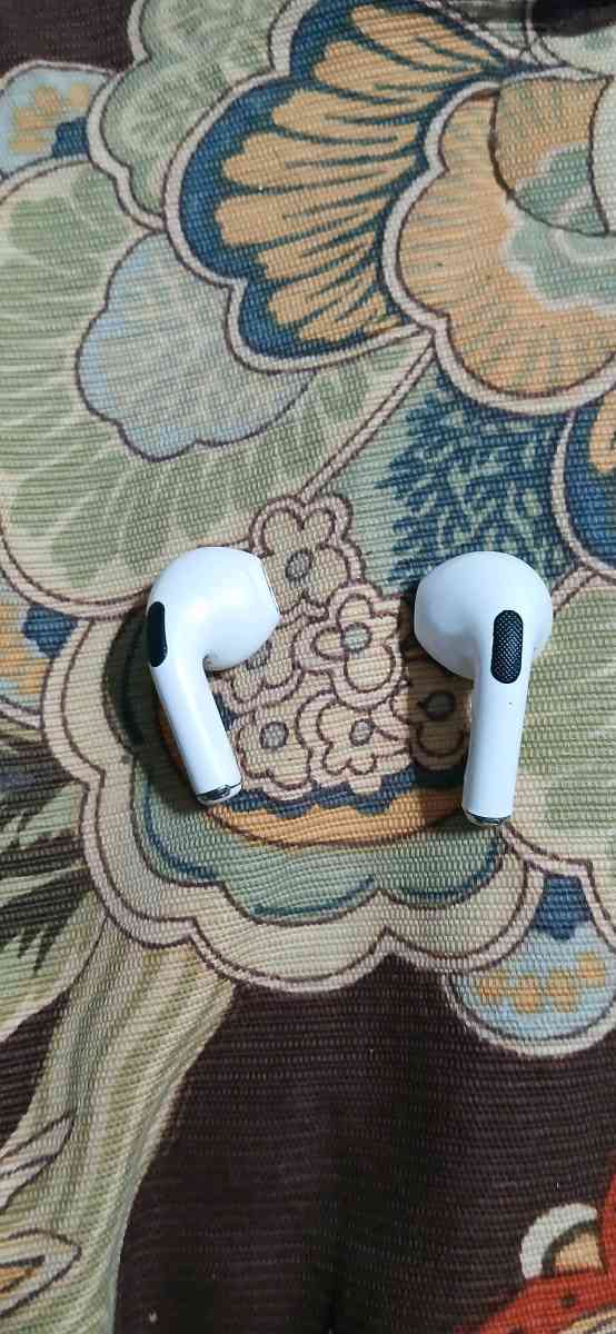 billboard Bluetooth wireless earbuds