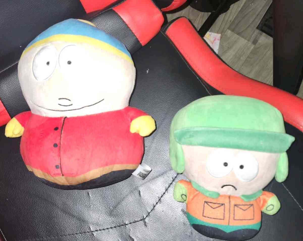 Eric Hartman and Kyle broflovski plush