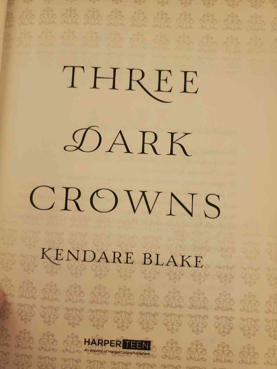 Three Dark Crowns by Kendare Blake Like New Hardcover
