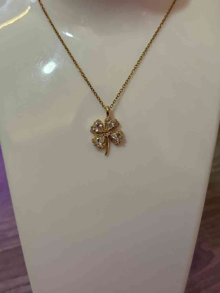 cadena laminado en oro stainless steel