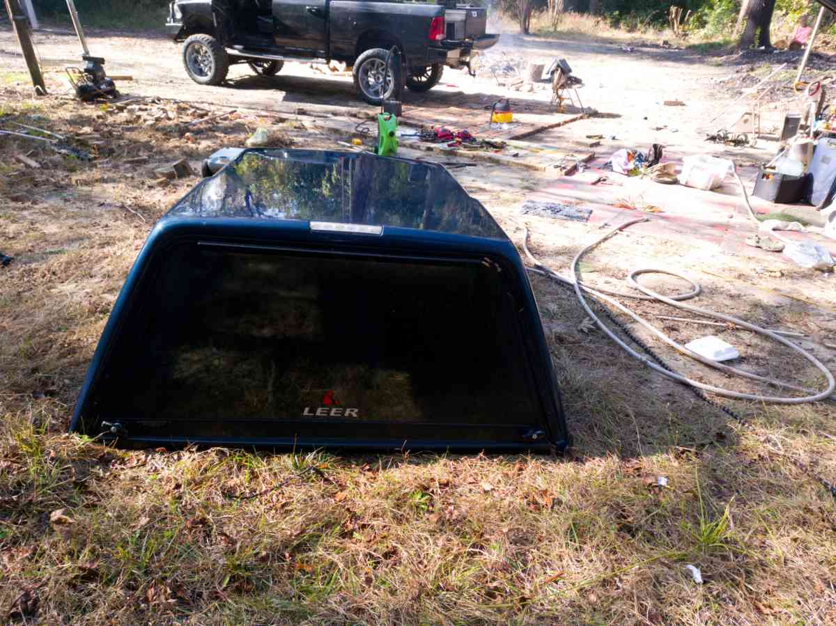 Fiberglass Truck bed cap Camper Shell