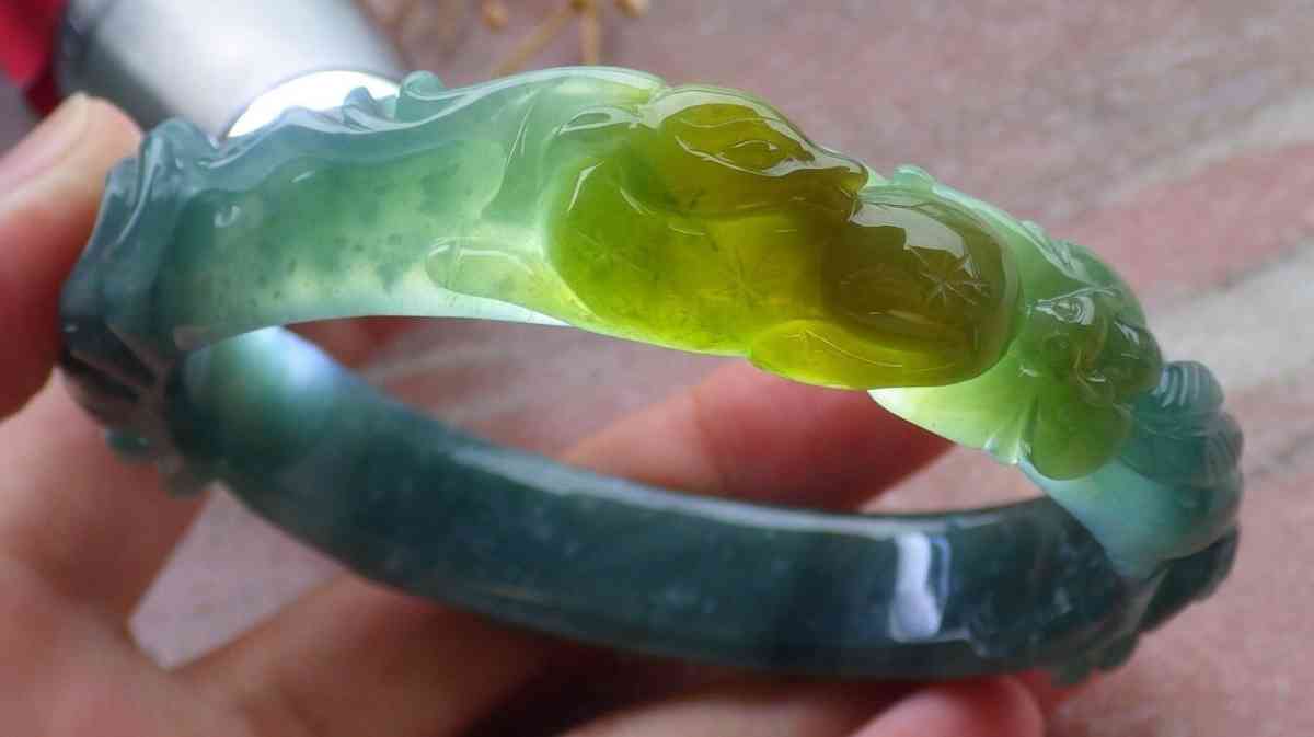 Certificate Jadeite Deer jade Burmese  Bangle 61mm 7inches