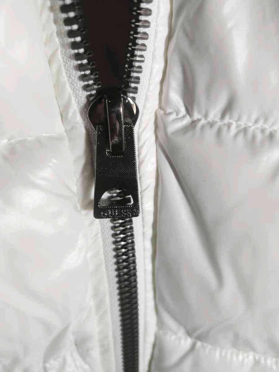 Guess Puffer Jacket XL
