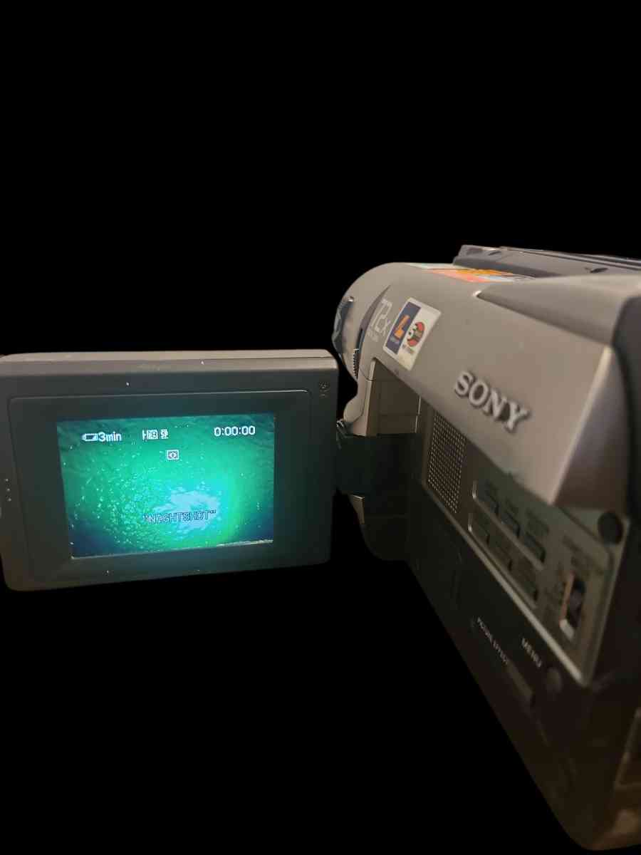 Sony Handycam CCDTRV75 Camcorder