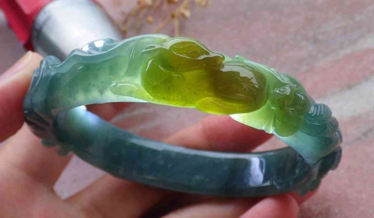 Certificate Jadeite Deer jade Burmese  Bangle 61mm 7inches