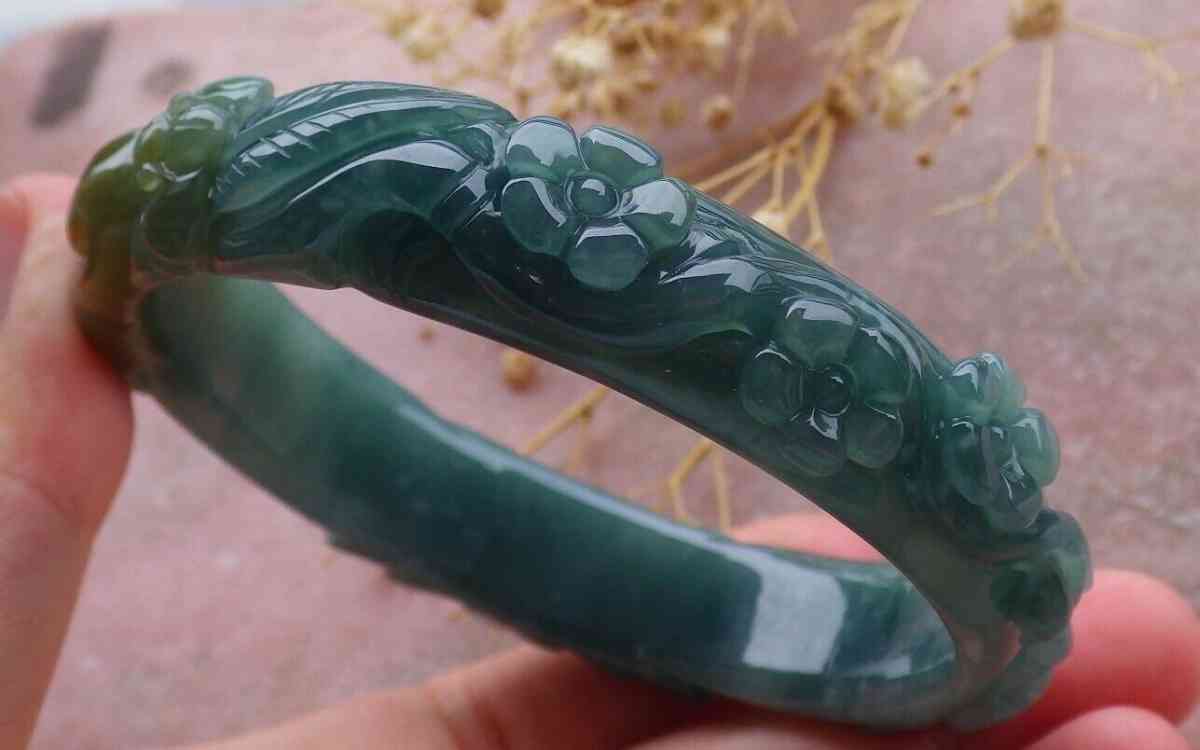 Certificate Jadeite Deer jade Burmese  Bangle 61mm 7inches